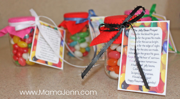 jars filled with jelly beans and printable Jelly Bean Prayer cards attached